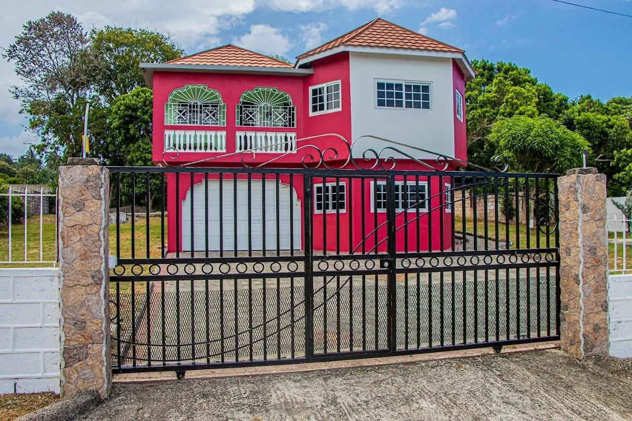 The Hamilton'S Nature Villa Clarks Town  Jamaica